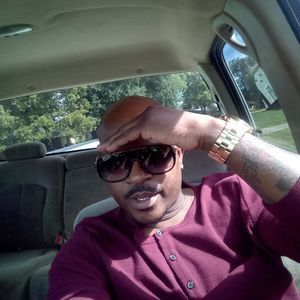 Meet your Posher, Derrick